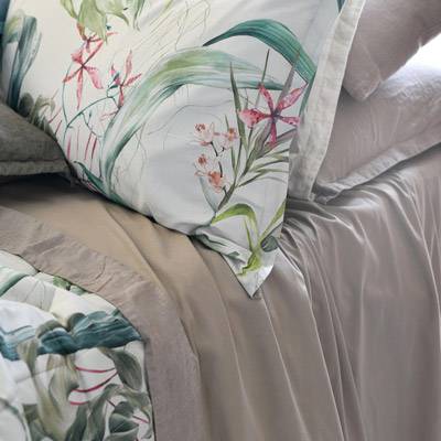 Completo Letto in Lino e Raso Aman Completo Letto in Lino e Raso Aman